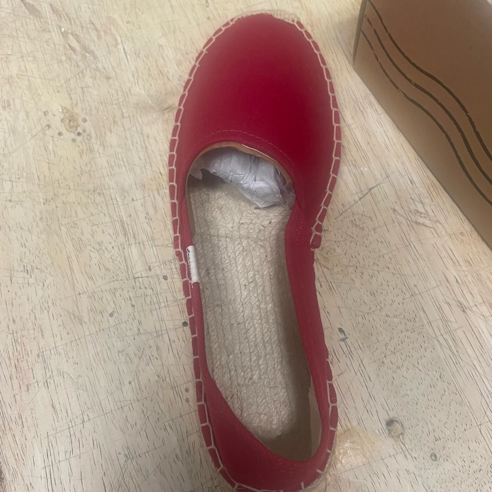 Red soludos men’s size 10 shoes new in box